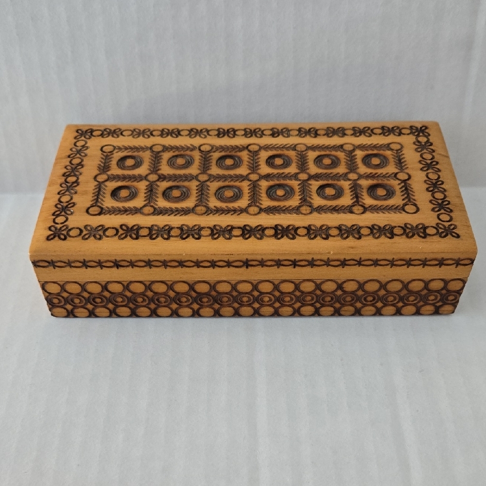 Made in Poland Wooden Carved Jewelry Box EUC 7"x1.5"x3.5"